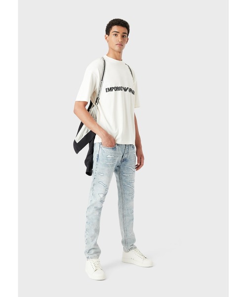 EMPORIO ARMANI(エンポリオアルマーニ)の「【エンポリオ アルマーニ】Tシャツ ヘビージャージー素材 グラデーションフロックロゴ(Tシャツ/カットソー・メンズ・アイボリー/ブラック系4・LARGE/MEDIUM/SMALL/X-LARGE/X-SMALL)」の6枚目の写真