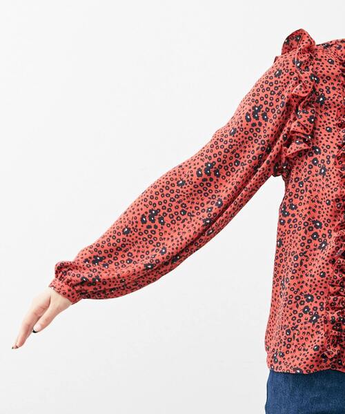 martinique マルティニーク　バックサテンフラワーフリルブラウス martinique（マルティニーク）の「martinique/バックサテンフラワー