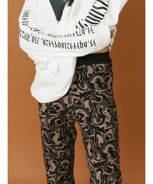 EVRIS（エヴリス）の「マーブルフレアニットパンツ（その他パンツ・レディース・グリーン/ブラック・FREE）」の2枚目の写真