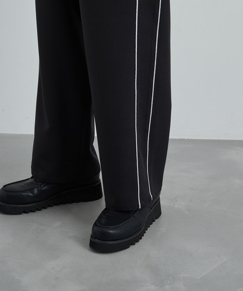 JUNRED(ジュンレッド)の「ドレープダブルクロスサイドラインワイドパンツ(スラックス・メンズ・ブラック/ブルー系その他4・L/M/S)」の17枚目の写真