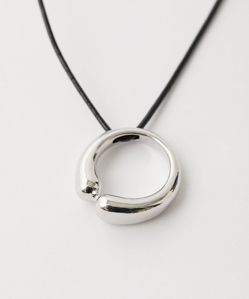 PAPILLONNER（パピヨネ）の「リングロープネックレス/PAPILLONNER/パピヨネ（ネックレス・レディース・シルバー/ゴールド・FREE）」の3枚目の写真