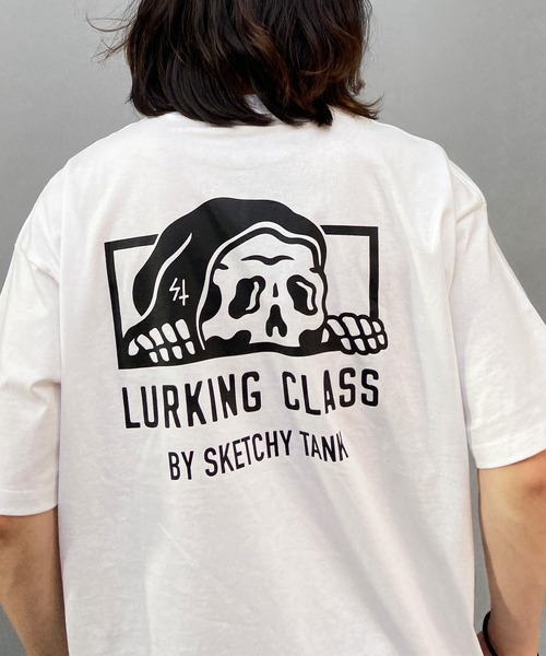 LURKING CLASS(ラーキングクラス)の「【ムラサキスポーツ別注】LURKING CLASS/ラーキングクラス オーバーサイズ バックプリントTシャツ/半袖Tシャツ ST23STM01(Tシャツ/カットソー・メンズ・ホワイト/ブラック/オレンジ・L/M/XL)」の18枚目の写真