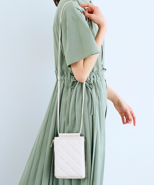 grove(グローブ)の「◆ダイヤキルトマルチショルダー(ショルダーバッグ・レディース・シルバー/ブラック/アイボリー/ライトグレー・00)」の2枚目の写真