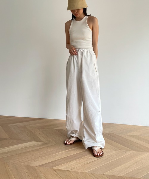 RED CHOP WORKS（レッドチョップワークス）の「RED CHOP WORKS(レッドチョップワークス) コットンナイロンカーゴパンツ（カーゴパンツ・レディース・ホワイト・ONE SIZE）」の4枚目の写真