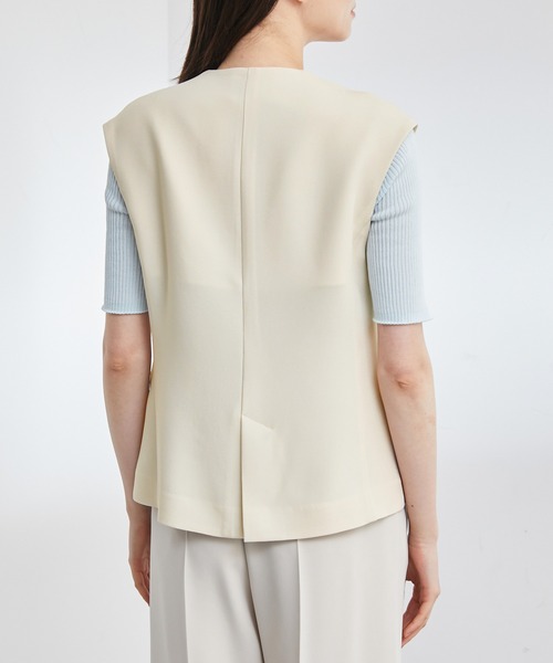 ROPE'（ロペ）の「【洗える】オックスレーヨンノーカラーベスト（ベスト・レディース・ブラック/クリーム・38）」の9枚目の写真