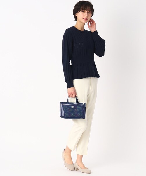 LAURA ASHLEY(ローラアシュレイ)の「フラワー マーケット柄 バッグインバッグ(ハンドバッグ・レディース・アイボリー系/ネイビー系6/ピンク系5・00)」の11枚目の写真
