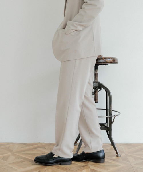 ITEMS URBANRESEARCH(アイテムズ アーバンリサーチ)の「『セットアップ対応』レギュラーフィット TRストレッチスラックス(スラックス・メンズ・ベージュ/ネイビー/ブラック・LARGE/MEDIUM)」の16枚目の写真