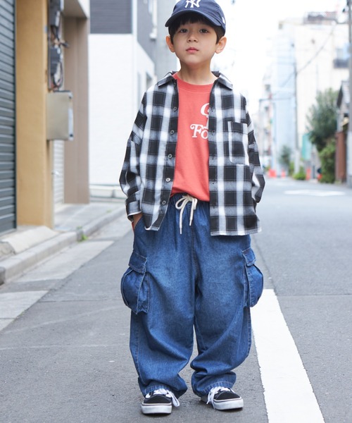 PAIRMANON STREET（ペアマノンストリート）の「【PAIRMANON STREET】ドローストリングワイドカーゴデニムパンツ（デニムパンツ・キッズ・ブルー/ブラック/インディゴブルー・90/100/110/120/130/140/150）」の7枚目の写真