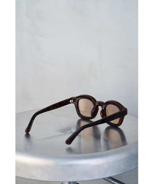 AZUL by moussy(アズールバイマウジー)の「BIG FRAME EYEWEAR/ビッグフレームアイウェア(サングラス・メンズ・ブラック/ブラウン・FREE)」の12枚目の写真