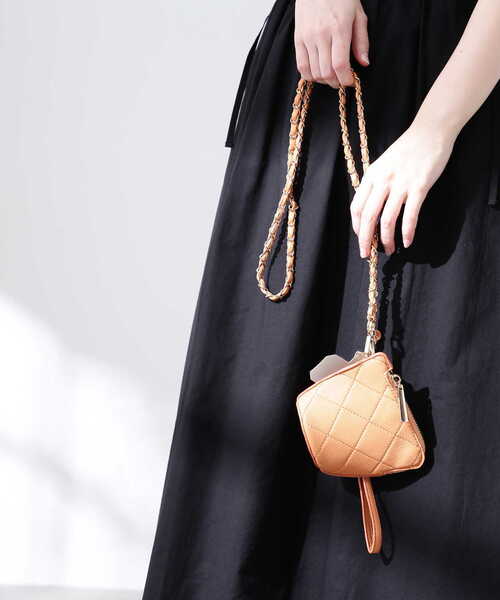 N.（N. Natural Beauty Basic）（エヌエヌナチュラルビューティーベーシック）の「◆ストラップ付キルティングポーチショルダーバッグ（ショルダーバッグ・レディース・ブラック/オレンジ・ﾌﾘ-）」の18枚目の写真