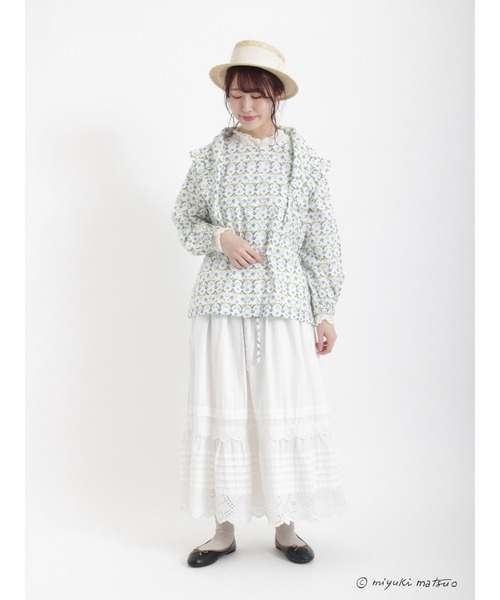 Samansa Mos2(サマンサ モスモス)の「【miyuki matsuo × SamansaMos2】三角スカーフ(ストール/ショール・レディース・ベージュ/キナリ・フリ-)」の6枚目の写真