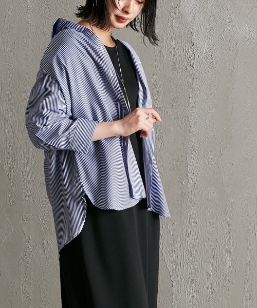 Soiunique（スワユニーク）の「カルゼ風やわらかストライプシャツ ［Soiunique］（シャツ/ブラウス・レディース・ホワイト×ブルー/ホワイト×ブラック/ホワイト×ネイビー・M/L/LL）」の17枚目の写真