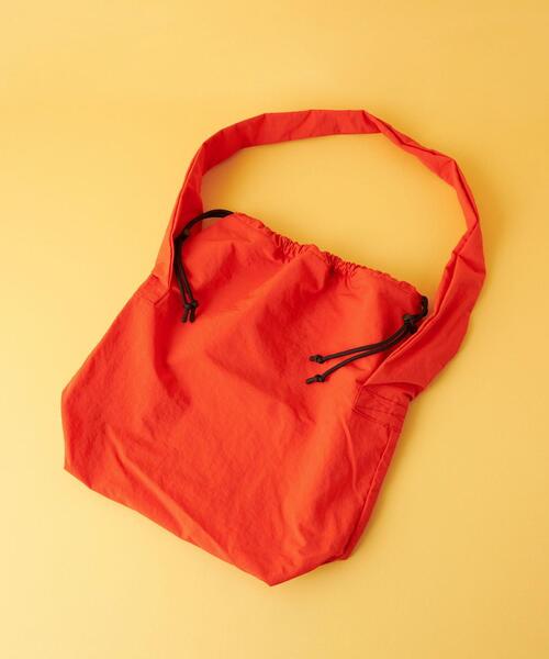 CITEN（シテン）の「＜CITEN＞ドロスト ビッグ　ショルダーバッグ（ショルダーバッグ・レディース・オレンジ/ホワイト/ブラック・FREE）」の10枚目の写真