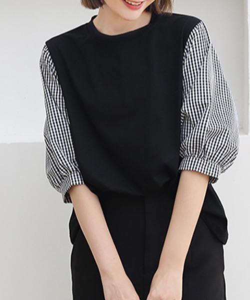 Coo+i(クーイ)の「異素材ドッキングカットソー(Tシャツ/カットソー・レディース・ブラック/グレー・FREE)」の4枚目の写真