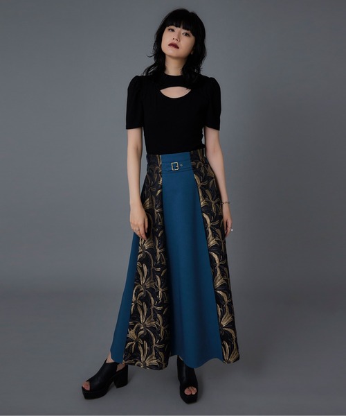 Ellno de Mavie（エルノデメヴィ）の「カットアウトカットソー（Tシャツ/カットソー・レディース・ブラック/ブルー・MEDIUM）」の4枚目の写真