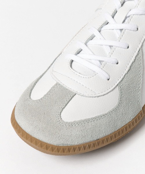 SENSE OF PLACE by URBAN RESEARCH(センスオブプレイスバイアーバンリサーチ)の「GERMAN TRAINER ジャーマントレーナー(スニーカー・メンズ・ホワイト・LARGE/SMALL/MEDIUM)」の16枚目の写真