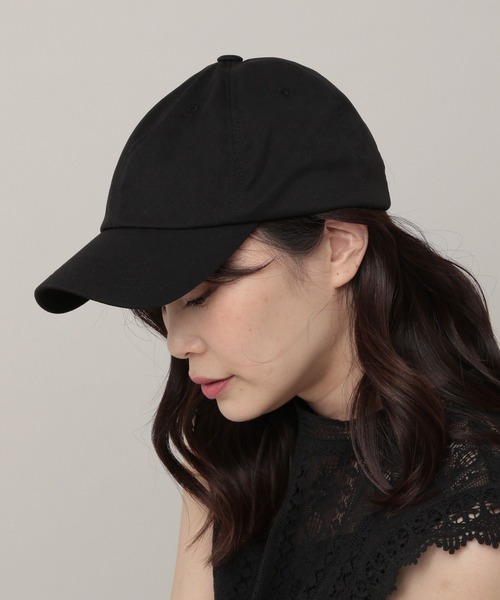 Elura（エルーラ）の「UVカットキャップ（キャップ・レディース・ブラック/アイボリー・ONE SIZE）」の2枚目の写真