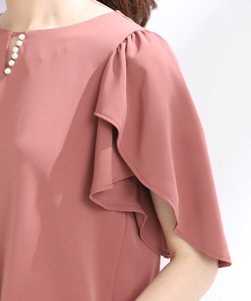 couture brooch（クチュールブローチ）の「◆【S-LL/オンオフ着回せる】パール調釦付きフレアブラウス（シャツ/ブラウス・レディース・ピンク系/ライトグレー/ブラック・42/38/40/36）」の9枚目の写真