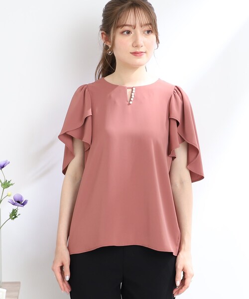 couture brooch（クチュールブローチ）の「◆【S-LL/オンオフ着回せる】パール調釦付きフレアブラウス（シャツ/ブラウス・レディース・ピンク系/ライトグレー/ブラック・42/38/40/36）」の7枚目の写真