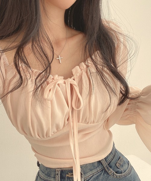 deux amour(ドゥーザムール)の「楊柳ベルスリーブ短丈トップス(シャツ/ブラウス・レディース・ピンク/ホワイト・FREE)」の8枚目の写真