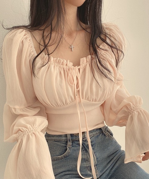 deux amour(ドゥーザムール)の「楊柳ベルスリーブ短丈トップス(シャツ/ブラウス・レディース・ピンク/ホワイト・FREE)」の9枚目の写真