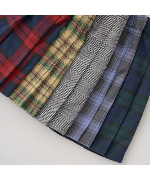 Lycee mine(リセマイン)の「チェックプリーツスカート(インナーパンツ付き)(スカート・キッズ・イエロー/レッド/グリーン/ブラック/ブルーグレー・100cm/120cm/140cm/110cm/130cm/150cm)」の7枚目の写真