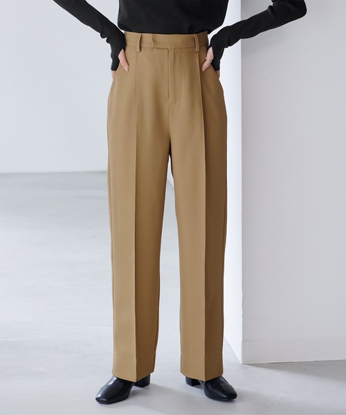 UR'S(ユアーズ)の「ワンタックセンタープレスストレートパンツ(その他パンツ・レディース・ブラック/キャメル/ネイビー/アイボリー・L/M/S)」の4枚目の写真
