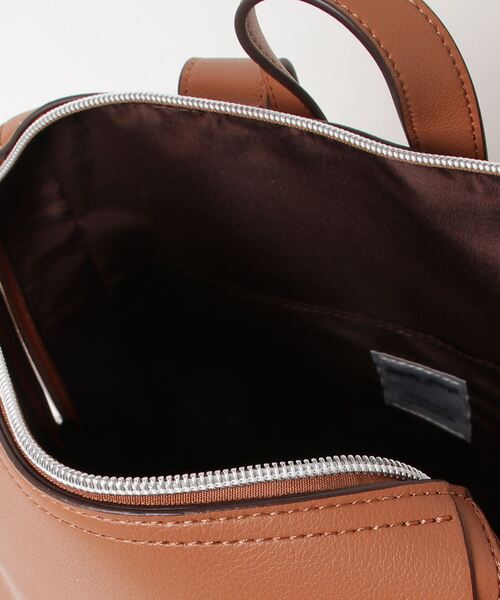 Legato Largo(レガートラルゴ)の「Legato Largo / かるいかばんPU リュック / LG-P0114Z(バックパック/リュック・レディース・アイボリー/ベージュ/キャメル/ベージュ系その他/ラベンダー/ブラック/オリーブ/イエロー/ライトブルー・ONESIZE)」の18枚目の写真