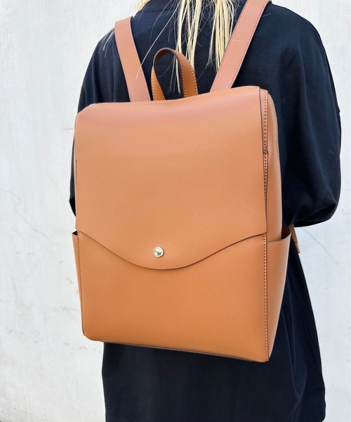 Legato Largo(レガートラルゴ)の「Legato Largo / かるいかばんPU リュック / LG-P0114Z(バックパック/リュック・レディース・アイボリー/ベージュ/キャメル/ベージュ系その他/ラベンダー/ブラック/オリーブ/イエロー/ライトブルー・ONESIZE)」の9枚目の写真