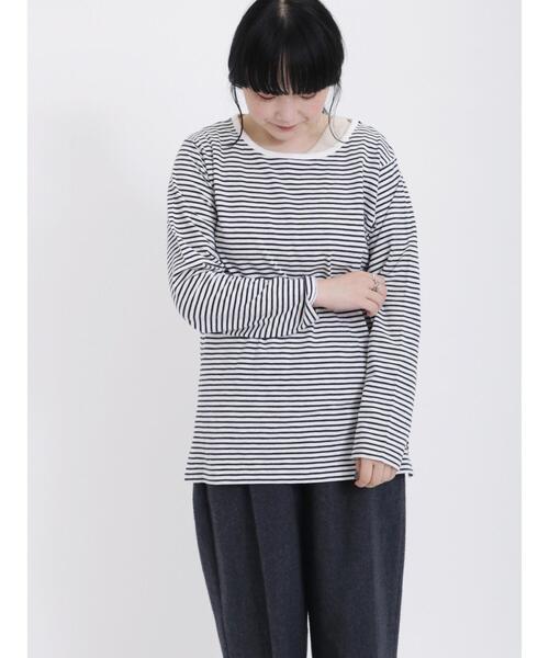 Samansa Mos2（サマンサ モスモス）の「スラブ天竺柄アソート長袖カットソー（Tシャツ/カットソー・レディース・キナリ/オフホワイト/ベージュ/ネイビー・F）」の5枚目の写真