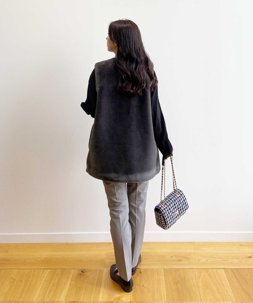 OPAQUE.CLIP（オペークドットクリップ）の「◆フェイクファーベスト【洗える】（ベスト・レディース・アイボリー/チャコールグレー・00）」の19枚目の写真