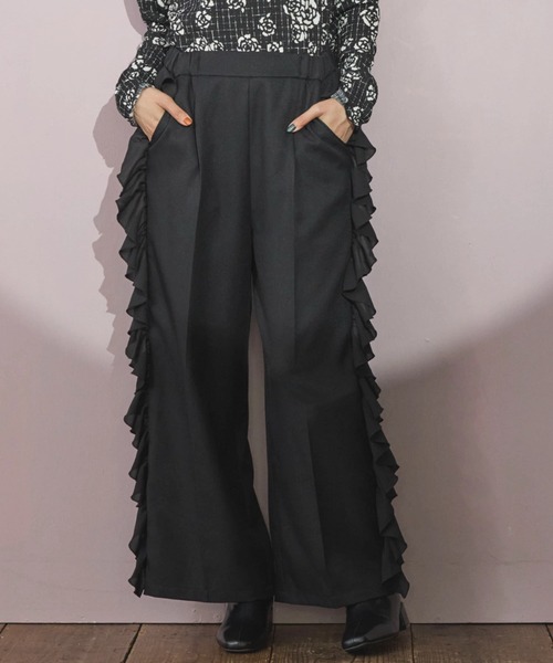 ESCAR(エスカー)の「■ESCAR サイドラッフルストレートパンツ(その他パンツ・レディース・ブラック/レオパード・FREE)」の2枚目の写真