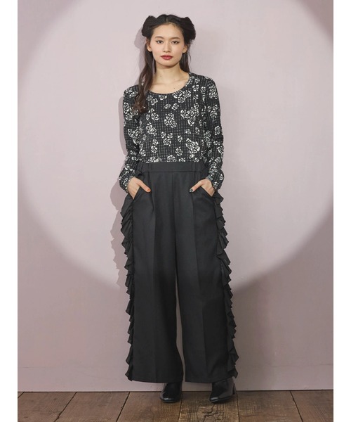 ESCAR(エスカー)の「■ESCAR サイドラッフルストレートパンツ(その他パンツ・レディース・ブラック/レオパード・FREE)」の3枚目の写真