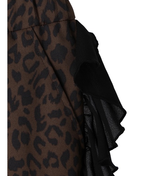 ESCAR(エスカー)の「■ESCAR サイドラッフルストレートパンツ(その他パンツ・レディース・ブラック/レオパード・FREE)」の15枚目の写真