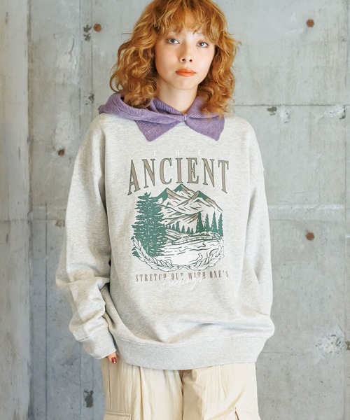 PBLIM(ページボーイリム)の「PBLIM/スーベニアプリントスウェット(スウェット・レディース・オフホワイト/杢グレー/ネイビー・MEDIUM/LARGE)」の2枚目の写真