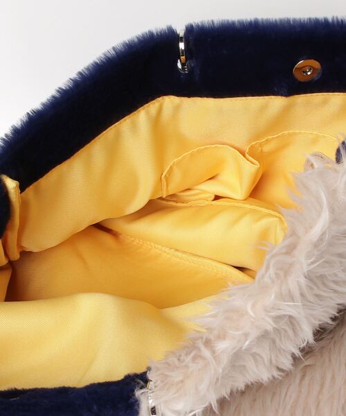 COMMON WARE(コモンウェアー)の「EM:MISFITS カラー ファートート 軽量(トートバッグ・レディース・ネイビー/アイボリー/ブラック/カーキ・FREE)」の8枚目の写真