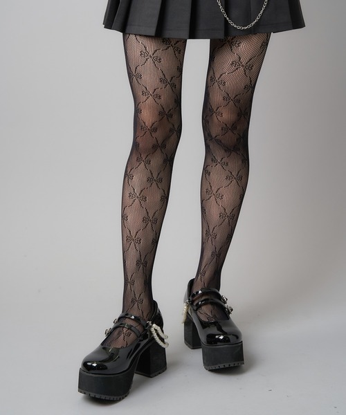 SPINNS（スピンズ）の「カラーレースタイツ リボン 網タイツ シースルータイツ（タイツ/ストッキング・レディース・ホワイト/ブラック・ONESIZE）」の15枚目の写真