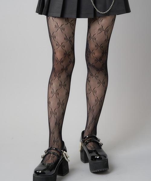 SPINNS（スピンズ）の「カラーレースタイツ リボン 網タイツ シースルータイツ（タイツ/ストッキング・レディース・ホワイト/ブラック・ONESIZE）」の4枚目の写真