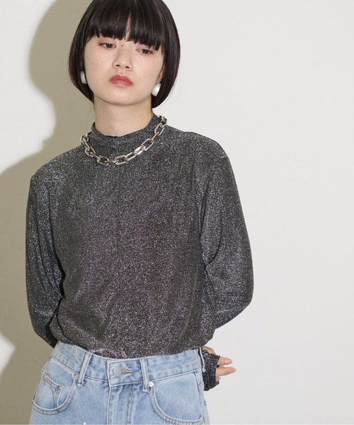 THE YOn(ザヨン)の「グリッターシャーリングカフフィンガーホールトップス(Tシャツ/カットソー・レディース・ミント/ホワイト×シルバー/ブラック×シルバー/オレンジ・FREE)」の16枚目の写真