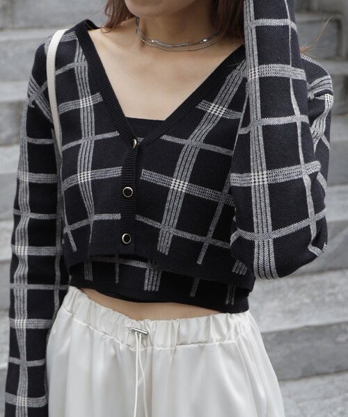 FREE'S MART（フリーズマート）の「ショート丈カーディガン×キャミソールセット（ニット/セーター・レディース・ホワイト系その他/ブラック系その他/ブラウン系その他・FREE）」の8枚目の写真