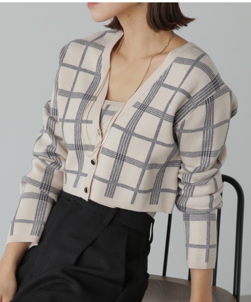 FREE'S MART（フリーズマート）の「ショート丈カーディガン×キャミソールセット（ニット/セーター・レディース・ホワイト系その他/ブラック系その他/ブラウン系その他・FREE）」の2枚目の写真