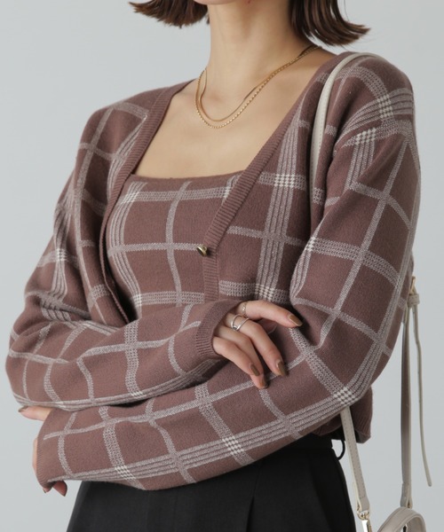 FREE'S MART（フリーズマート）の「ショート丈カーディガン×キャミソールセット（ニット/セーター・レディース・ホワイト系その他/ブラック系その他/ブラウン系その他・FREE）」の3枚目の写真