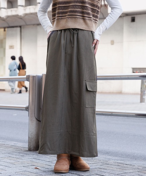 3.3 Field Trip （3.3フィールドトリップ）の「3.3 Field Trip／ストラップカーゴスカート 2991084（スカート・レディース・ブラック/ダークグレー・FREE）」の3枚目の写真