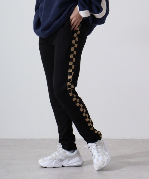 FUNALIVE(ファンアライブ)の「Fitted slim line skinny pants / フィットスリム ラインスキニーパンツ unisex(その他パンツ・メンズ・ブラウン/ミント/ネイビー/モカ/ブラック×イエロー/杢グレー/ブラック×ホワイト/ブラック×ベージュ/ベージュ/グレー系/ブラック・XL/L/M)」の5枚目の写真