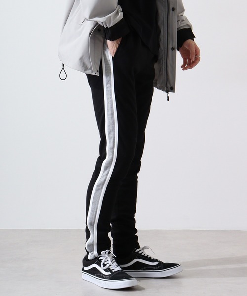FUNALIVE(ファンアライブ)の「Fitted slim line skinny pants / フィットスリム ラインスキニーパンツ unisex(その他パンツ・メンズ・ブラウン/ミント/ネイビー/モカ/ブラック×イエロー/杢グレー/ブラック×ホワイト/ブラック×ベージュ/ベージュ/グレー系/ブラック・XL/L/M)」の2枚目の写真