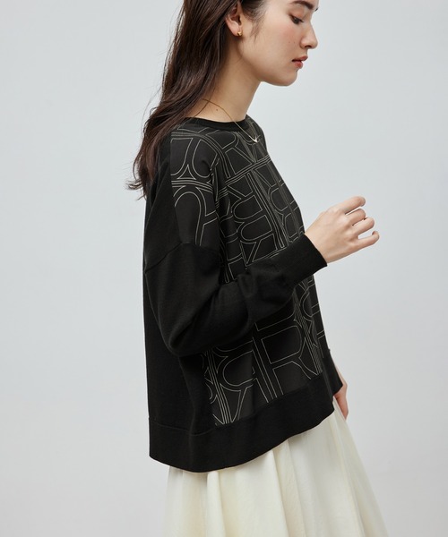ROPE'(ロペ)の「【雑誌掲載】モノグラムプリントドッキングプルオーバー【セットアップ対応】(Tシャツ/カットソー・レディース・ブラック/キナリ・FREE)」の2枚目の写真