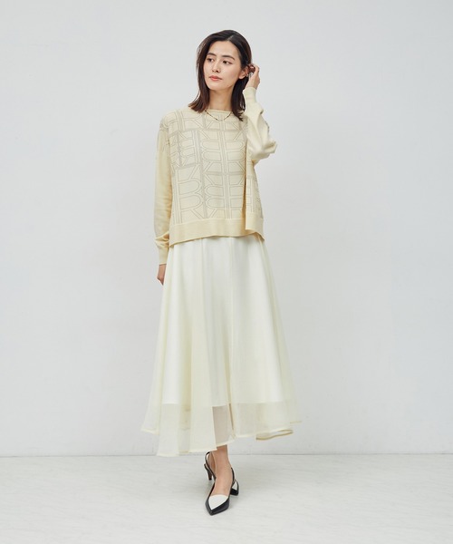 ROPE'(ロペ)の「【雑誌掲載】モノグラムプリントドッキングプルオーバー【セットアップ対応】(Tシャツ/カットソー・レディース・ブラック/キナリ・FREE)」の13枚目の写真