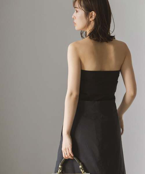 Noble（ノーブル）の「コットンリネンホルターネックチュニック（シャツ/ブラウス・レディース・ブラック/ベージュ・36/38）」の4枚目の写真