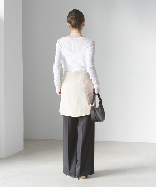 Noble（ノーブル）の「コットンリネンホルターネックチュニック（シャツ/ブラウス・レディース・ブラック/ベージュ・36/38）」の10枚目の写真