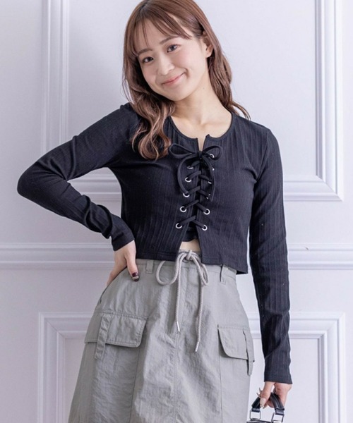 clear（クリア）の「フロントレースアップリブカットソー≪2024SS新作≫（Tシャツ/カットソー・レディース・ブラック/オフホワイト/グリーン/杢グレー/サックスブルー・F）」の3枚目の写真